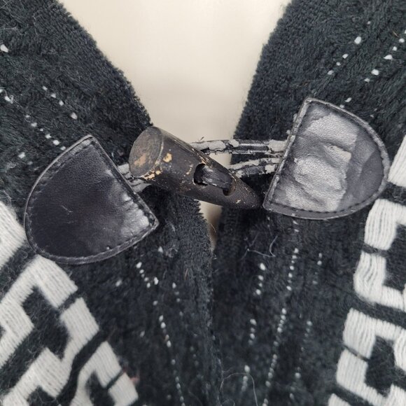 Free People Black White Hooded Toggle Boho Fringe Cape Sweater One Size O/S - Picture 6 of 13